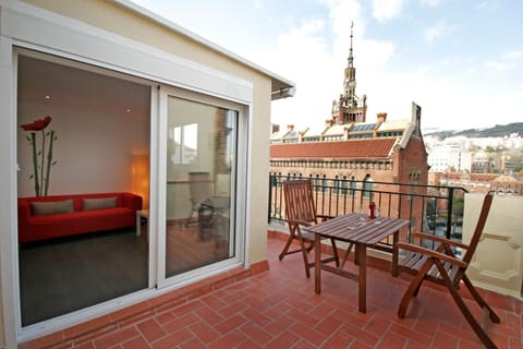 Balcony/Terrace, City view