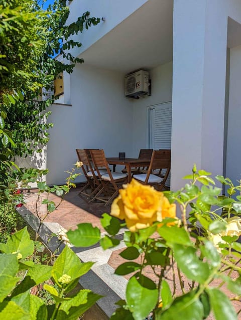 Summer, Balcony/Terrace
