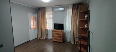 TV and multimedia, air conditioner