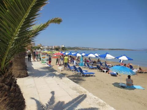Maria's house in front of the beach Apartment in Chania