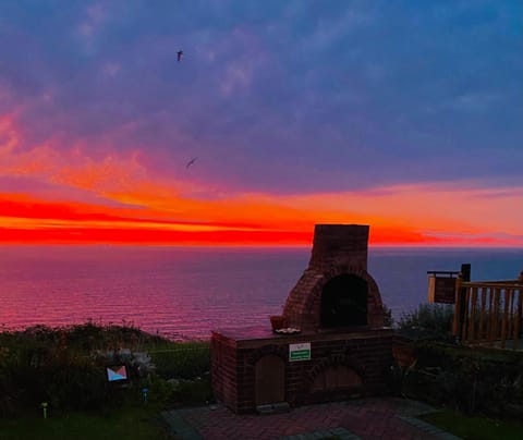 Cliff Top Apartment 3 Bedroom Apartment in Shanklin