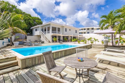 Property building, View (from property/room), Balcony/Terrace, Swimming pool, sunbed