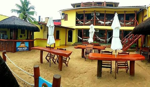 Property building, Restaurant/places to eat