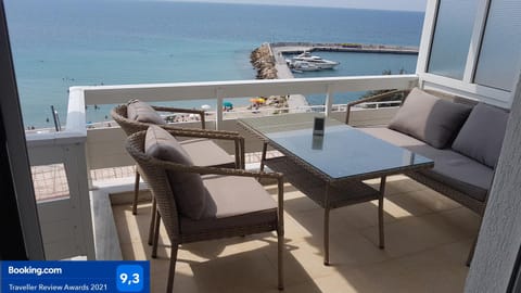 Luxury apartment on the first line ! Apartment in Halkidiki