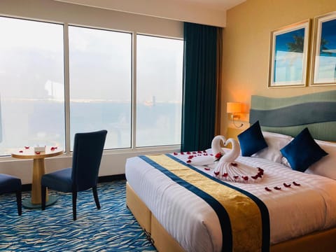 Bed, Sea view