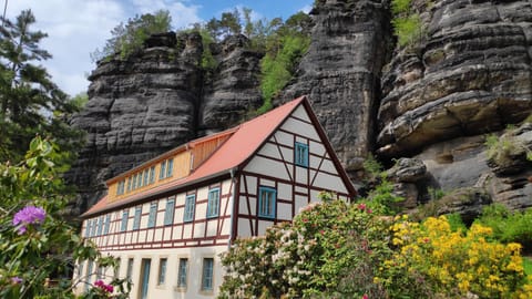 Property building, Spring, Day