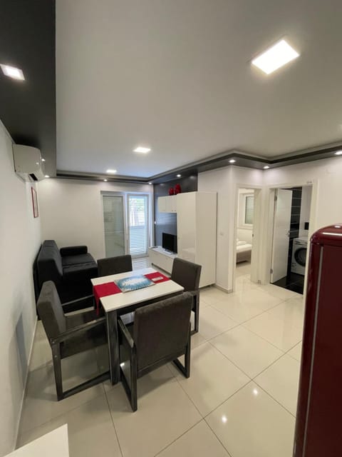 Villa San Antonio-exclusive apartments Bed and Breakfast in Lika-Senj County