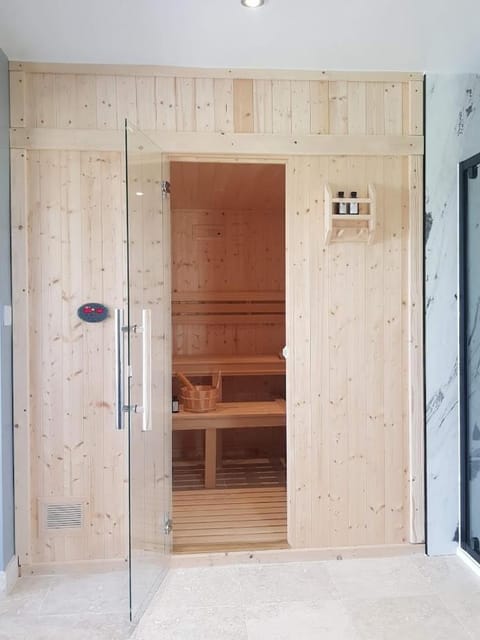 Sauna, Spa and wellness centre/facilities