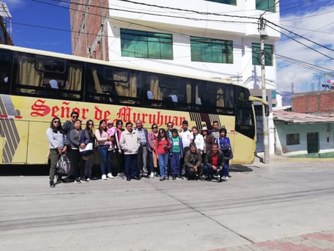 Property building, Facade/entrance, People, Activities, Hiking, Guests, group of guests, Family