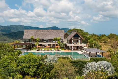 Property building, Spring, Day, Natural landscape, Mountain view, Pool view, Swimming pool