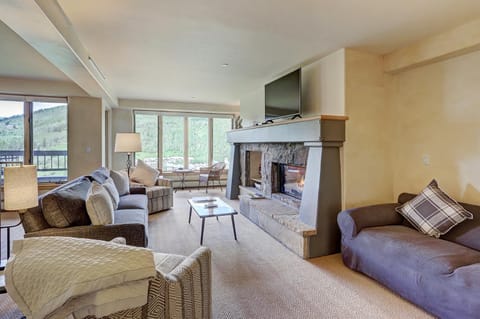 Amazing 2 Br Unit In Beaver Creek- Out Of A Western Movie Condo Apartment in Beaver Creek
