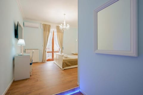 Bed, Photo of the whole room, Bedroom, air conditioner