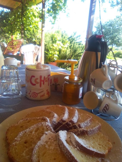 Food and drinks, Breakfast, Buffet breakfast