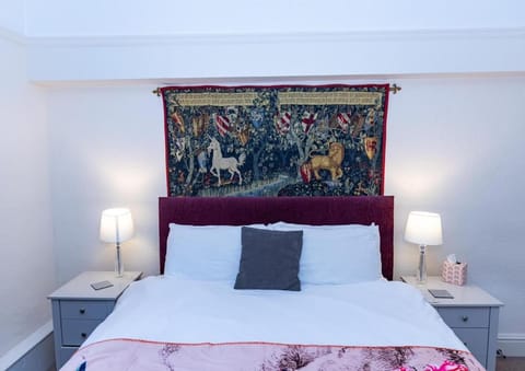 Raven Haven Glastonbury Bed and Breakfast in Glastonbury