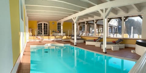 Spa and wellness centre/facilities, Pool view, Swimming pool
