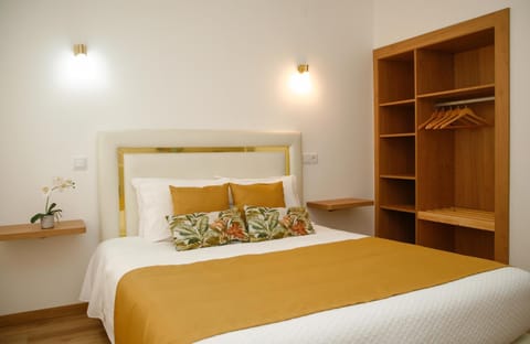 Bed, Bedroom, wardrobe