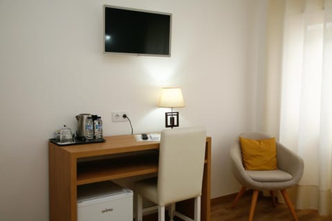 TV and multimedia, Coffee/tea facilities, Bedroom