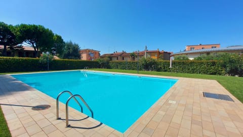 Colors POOL apartment - only family Apartment in Bardolino