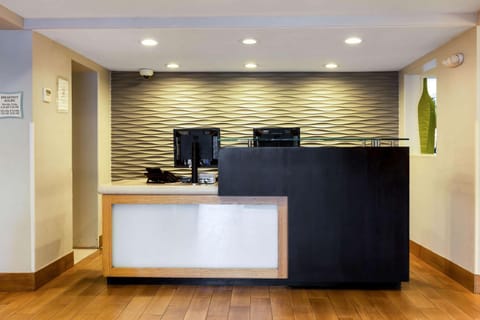 Lobby or reception, On site