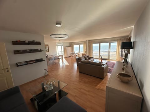 Zeezicht Apartment in Ostend