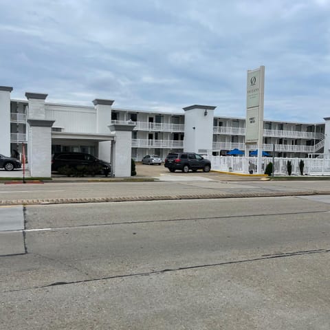 Property building, Parking