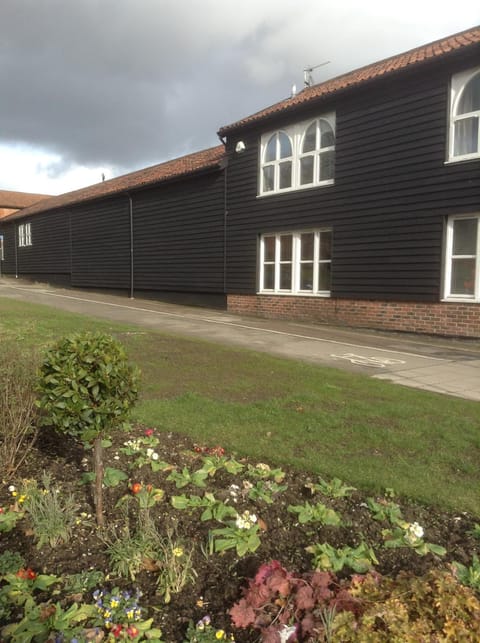Little Bury Barn House in Bury Saint Edmunds