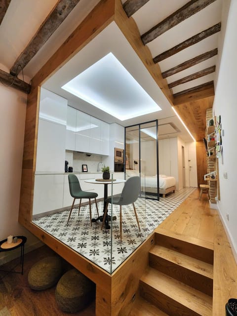 Property building, Photo of the whole room