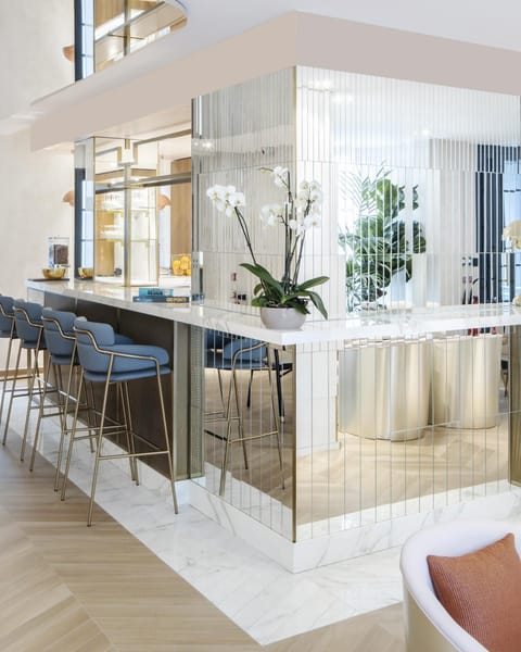 Lounge or bar