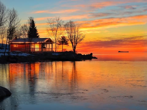 Cove Point Lodge Resort in Beaver Bay