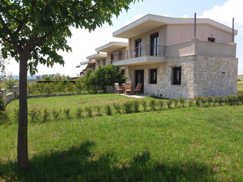 ALKYONI HOUSE IN AFYTOS Villa in Halkidiki