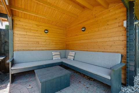 Zuiderdiep 37 - Noordzeepark Ouddorp NOT INTENDED FOR COMPANY OR WORK-RELATED STAYS House in Ouddorp