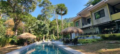 Property building, Restaurant/places to eat, Swimming pool