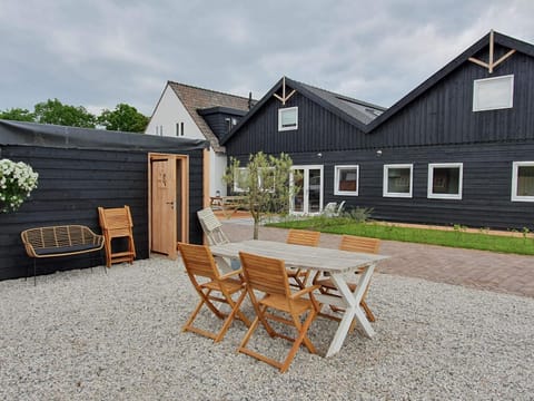 De Bonte beleving House in Oostkapelle