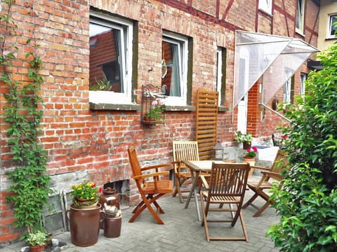 Patio, Facade/entrance