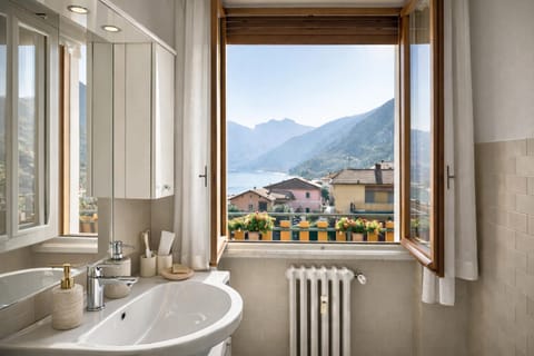 Natural landscape, Bathroom, Mountain view