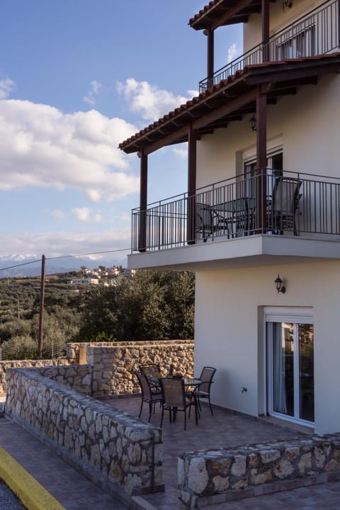 Like Home Apartment hotel in Agia Marina