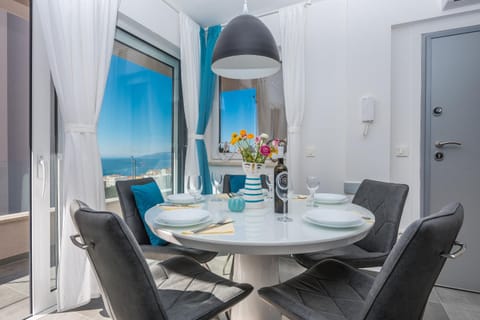 Dining area, Sea view