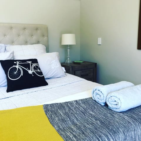 Cedar Park Bed & Breakfast Bed and Breakfast in Hamilton