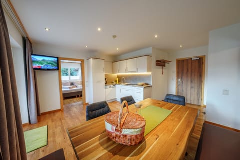 Kitchen or kitchenette, Seating area, Dining area