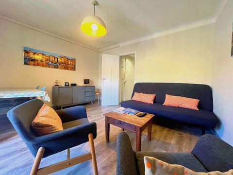 Le 13 Apartment in Cassis