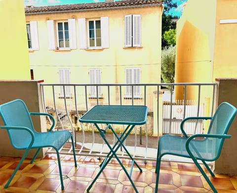 Le 13 Apartment in Cassis