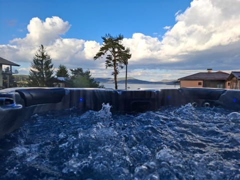 Property building, Hot Tub, Lake view