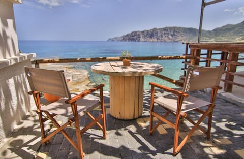 Patio, Day, Natural landscape, View (from property/room), Balcony/Terrace, Mountain view, Sea view, Area and facilities