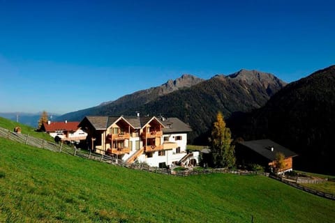 Property building, Summer, Mountain view