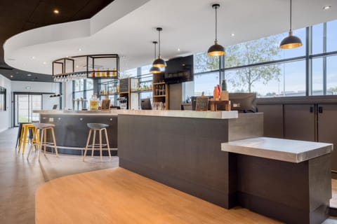 Lobby or reception, Lounge or bar