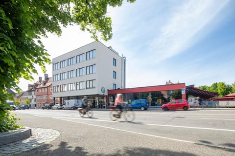 Property building, Street view