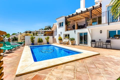 Villa Chispita & Sevilla Torreblanca Apartment in Fuengirola