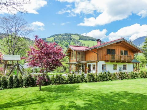 Property building, Summer, Garden