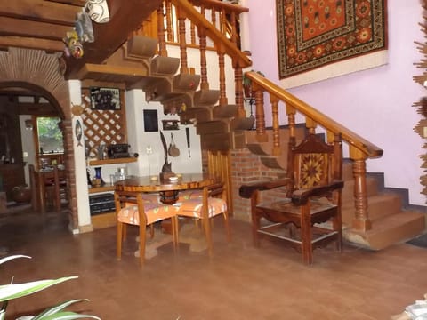 Kitchen or kitchenette, Lobby or reception