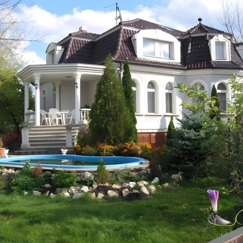 Property building, Summer